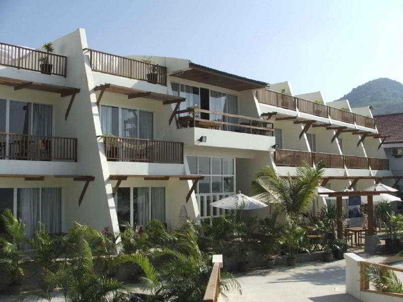 ラヤリナ ホテル カマラビーチ エクステリア 写真
